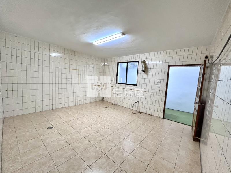 大甲順天國小旁優質新美透天房屋室內格局與周邊環境