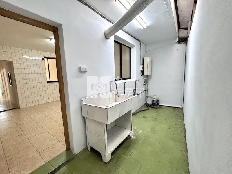 大甲順天國小旁優質新美透天房屋室內格局與周邊環境