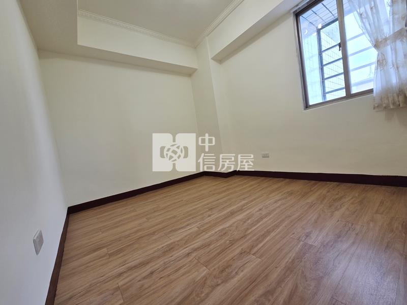 新平國小三房+車位I房屋室內格局與周邊環境