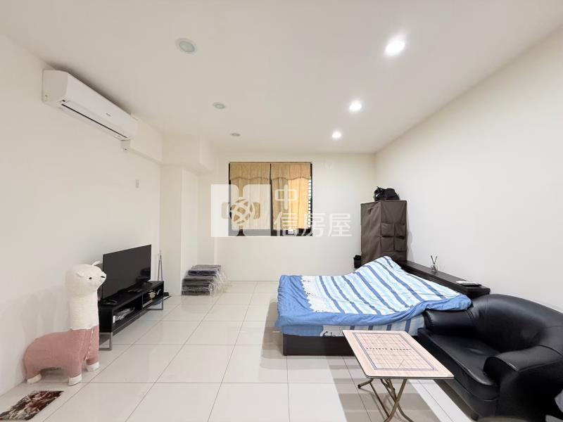 新都生態公園大面寬邊間店面房屋室內格局與周邊環境