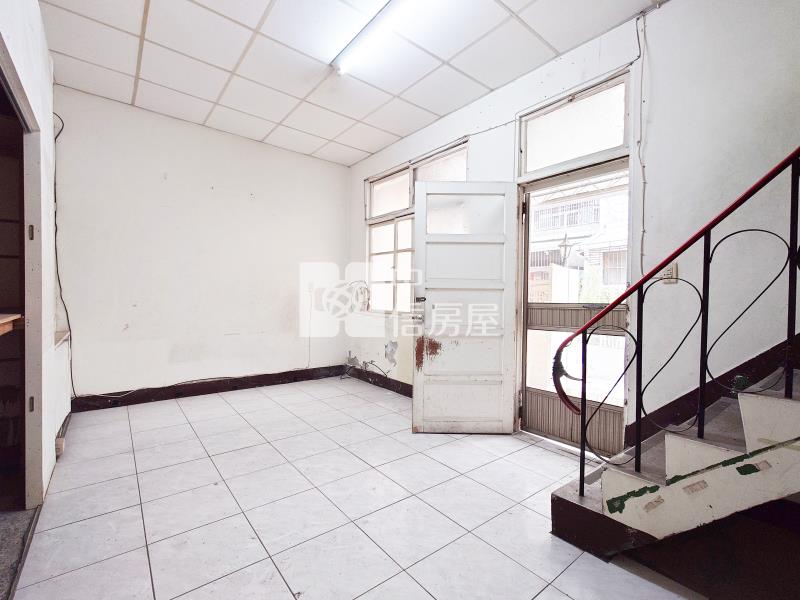 太原車站大面寬透天房屋室內格局與周邊環境