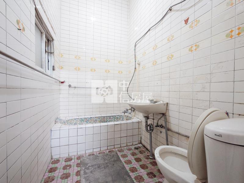 太原車站大面寬透天房屋室內格局與周邊環境