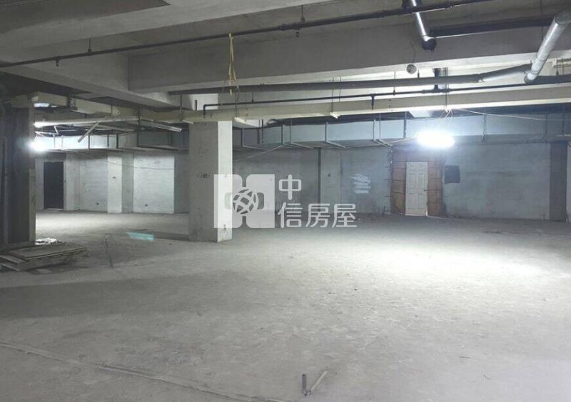 東區近夢時代大坪數商業辦公室房屋室內格局與周邊環境