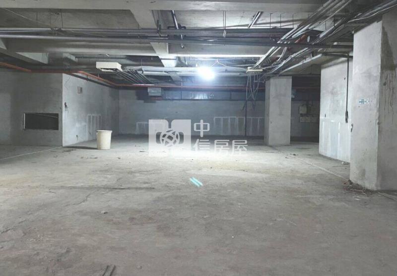 東區近夢時代大坪數商業辦公室房屋室內格局與周邊環境