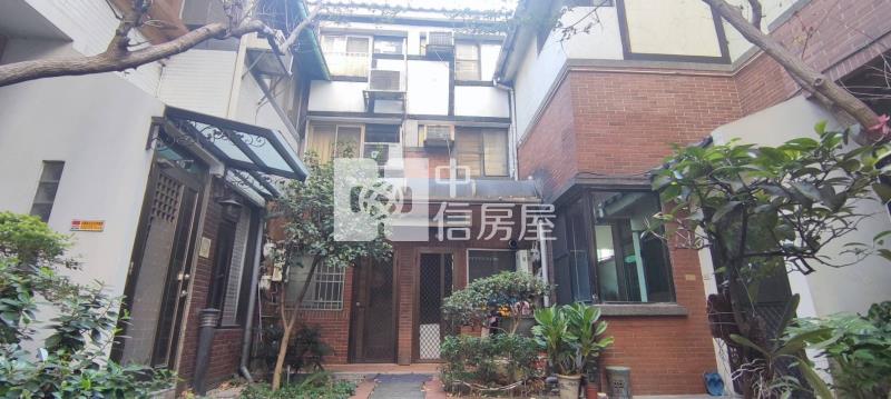 北屯唐莊兩層社區型別墅房屋室內格局與周邊環境