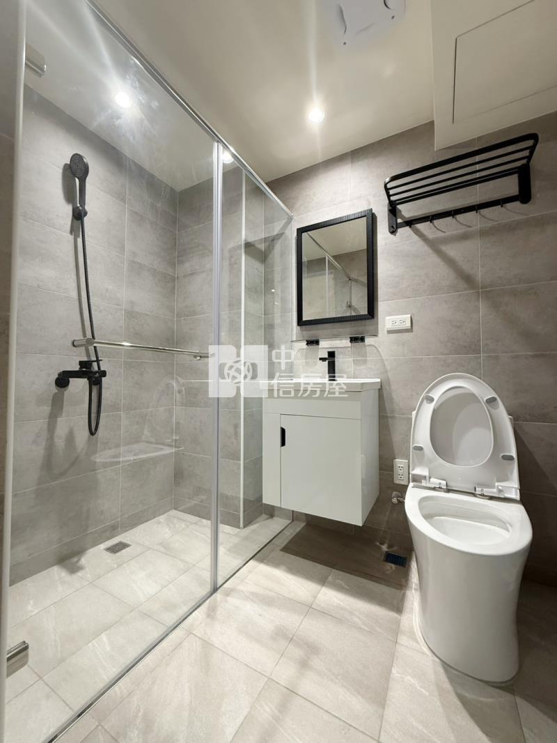 近中壢交流道.青果市場高投報穩收租金透天房屋室內格局與周邊環境