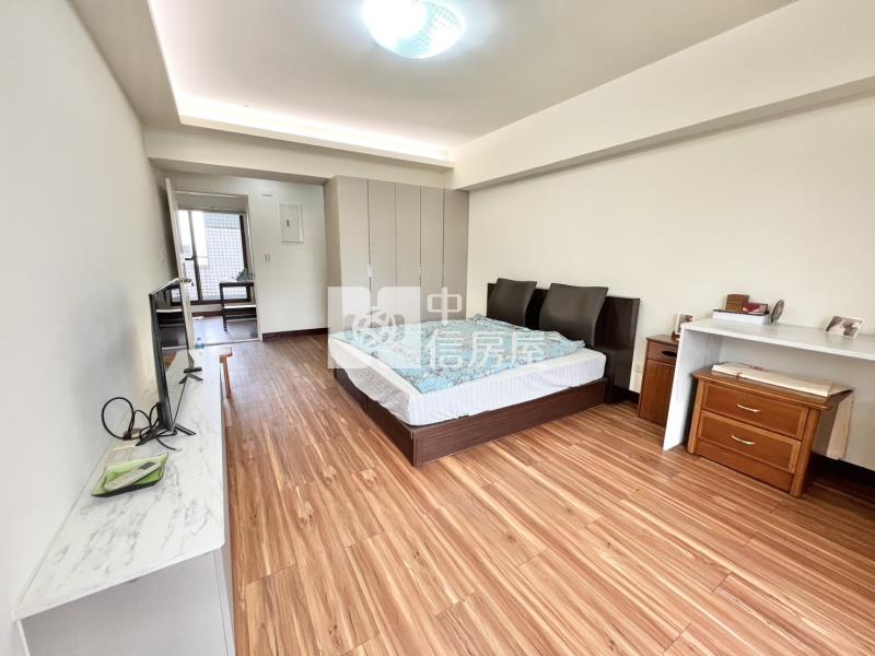 溫布頓大四房平車樓中樓房屋室內格局與周邊環境