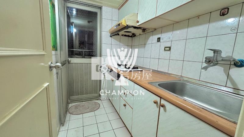 【冠軍】喜市前區三房雙衛房屋室內格局與周邊環境