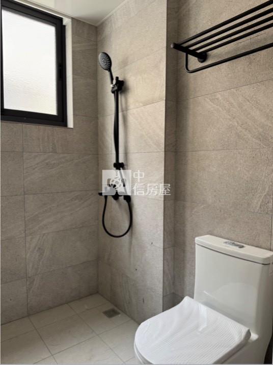 中醫一中全新精裝電梯18套房屋室內格局與周邊環境