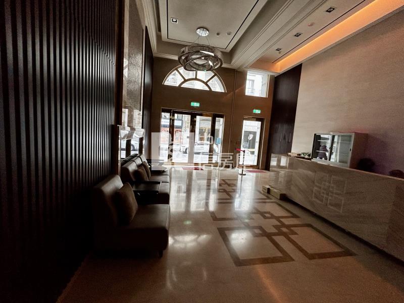 {法國紅} 機能便利溫馨兩房房屋室內格局與周邊環境