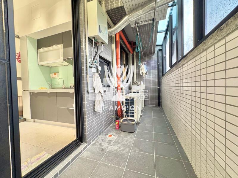 【冠軍】臻璽質感木作兩房平車房屋室內格局與周邊環境