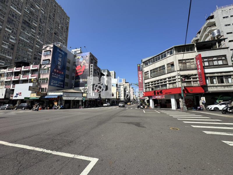台灣大道藍線大地坪黃金店面房屋室內格局與周邊環境