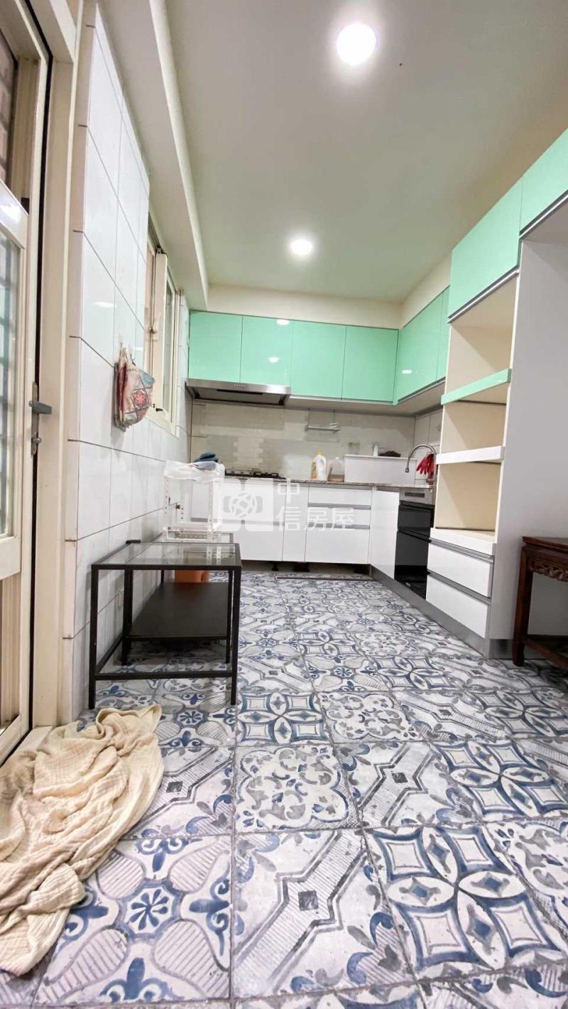 平鎮車站旁超大四房+車位房屋室內格局與周邊環境