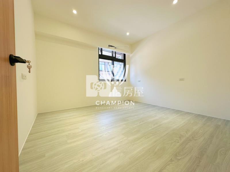 【冠軍】信義國中旁二樓精品三房房屋室內格局與周邊環境