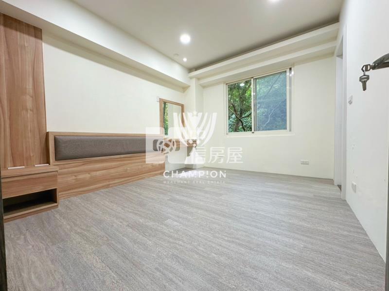 【冠軍】麗景綠意景觀三房房屋室內格局與周邊環境