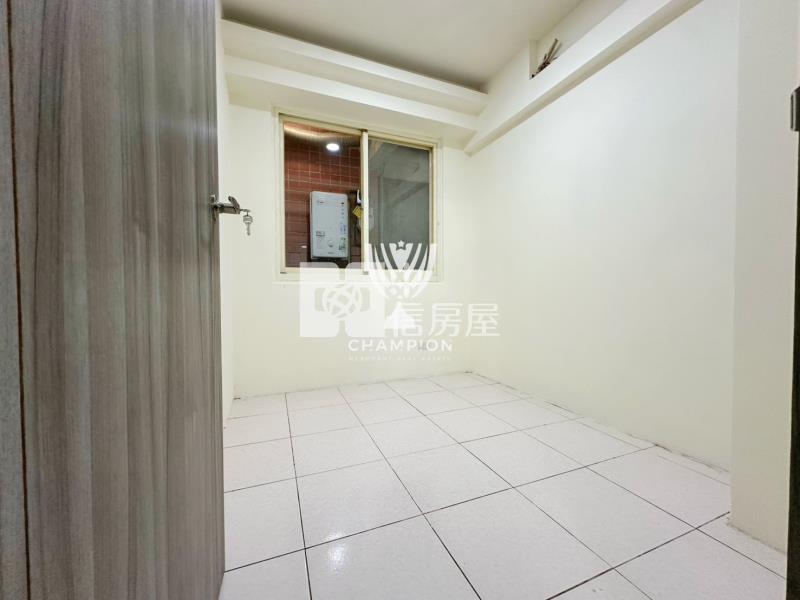 【冠軍】麗景綠意景觀三房房屋室內格局與周邊環境