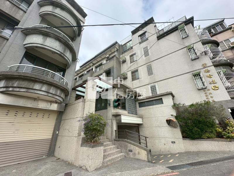 十四期漢神百貨震後雙車別墅房屋室內格局與周邊環境