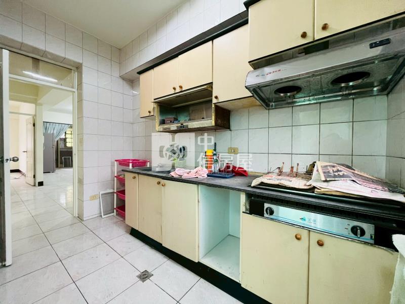 專任*三坑國小*電梯大三房可租車位*中科院房屋室內格局與周邊環境