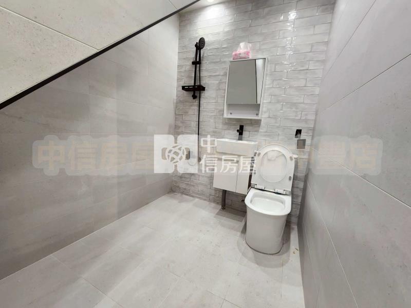 忠愛莊前後臨路透天房屋室內格局與周邊環境