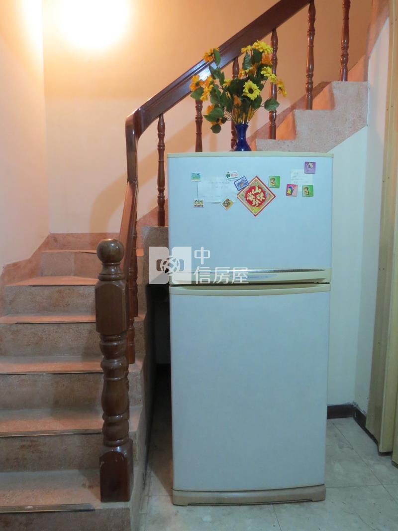 專任美村商圈前院停車孝親美別墅房屋室內格局與周邊環境