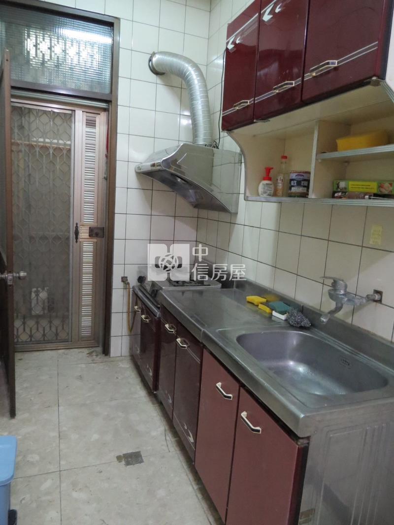 專任美村商圈前院停車孝親美別墅房屋室內格局與周邊環境