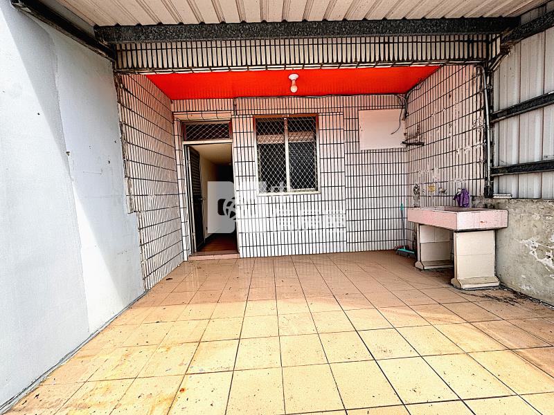 平鎮東安學校旁5房透天房屋室內格局與周邊環境