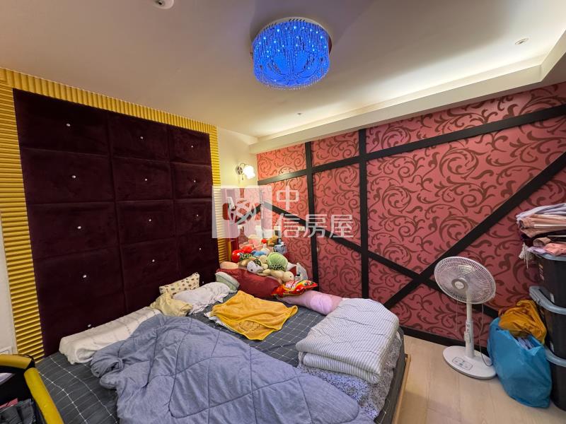 Sogo雅典宮廷3改2房房屋室內格局與周邊環境