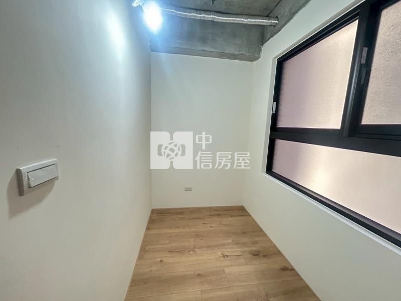 埔心全新五米大面寬電梯雙車美墅房屋室內格局與周邊環境