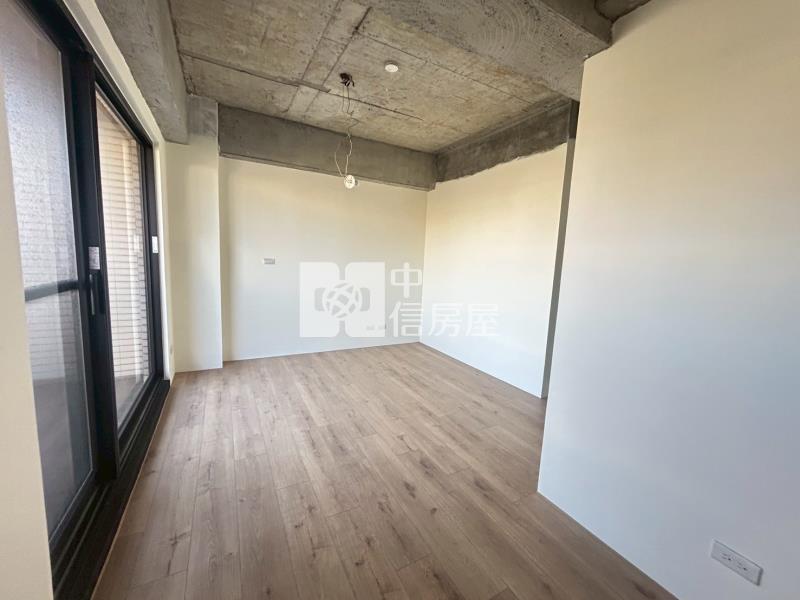 埔心全新五米大面寬電梯雙車美墅房屋室內格局與周邊環境