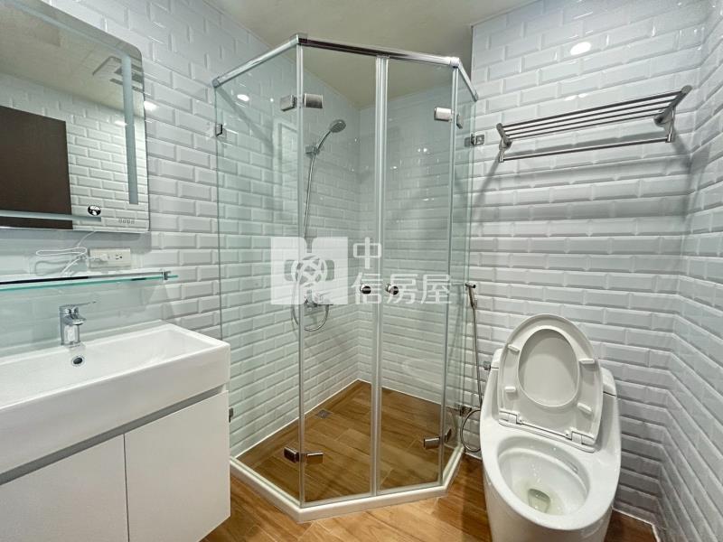 埔心全新五米大面寬電梯雙車美墅房屋室內格局與周邊環境