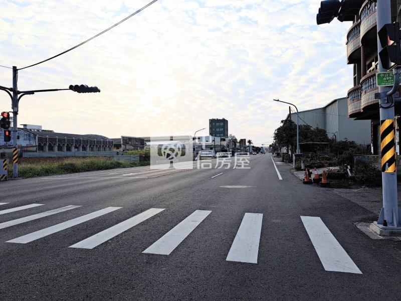 中山北路店面建地1房屋室內格局與周邊環境