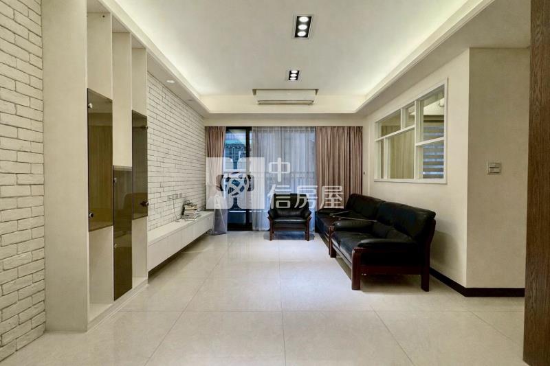 依莎美學三房車露臺戶房屋室內格局與周邊環境