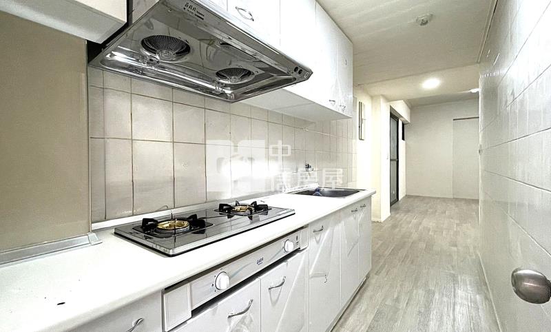 低總價立新商圈四房B1平車一樓房屋室內格局與周邊環境