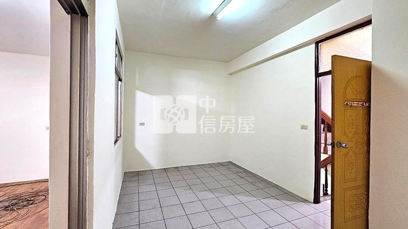 塗城路6米活巷車庫雙車投資透天房屋室內格局與周邊環境