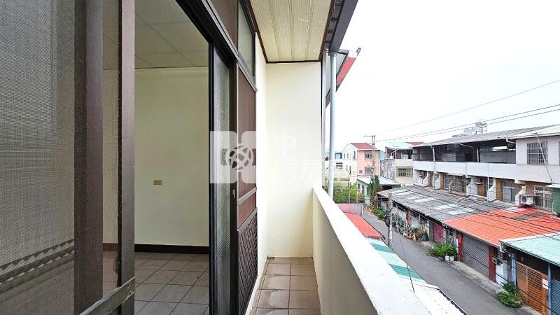 塗城路6米活巷車庫雙車投資透天房屋室內格局與周邊環境