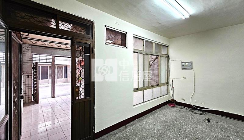 塗城路6米活巷車庫雙車投資透天房屋室內格局與周邊環境