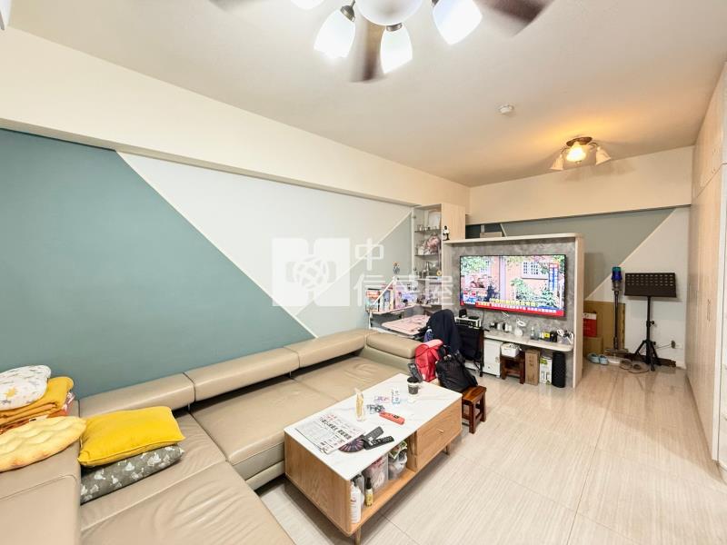 宏全新中國精美裝潢大二房(專任)房屋室內格局與周邊環境