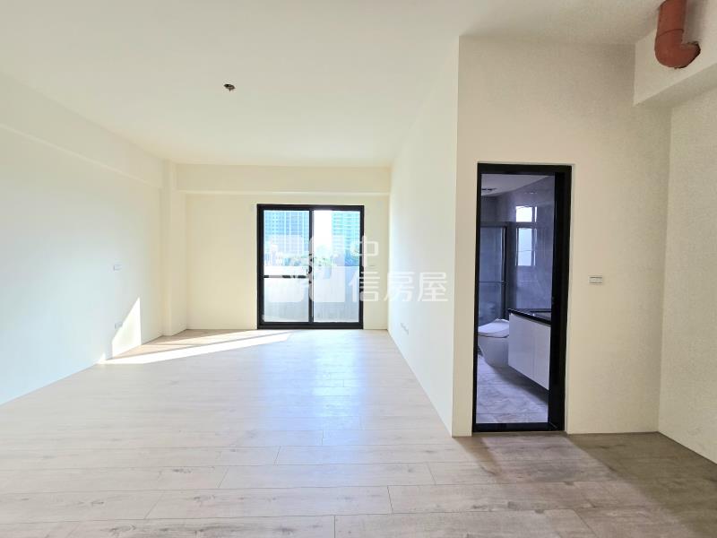 三甲公園全新臨路電梯豪墅房屋室內格局與周邊環境