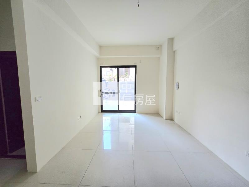 三甲公園全新臨路電梯豪墅房屋室內格局與周邊環境