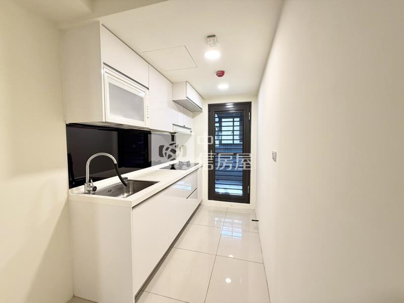 獨家!小春日和2房1衛+機上車位房屋室內格局與周邊環境