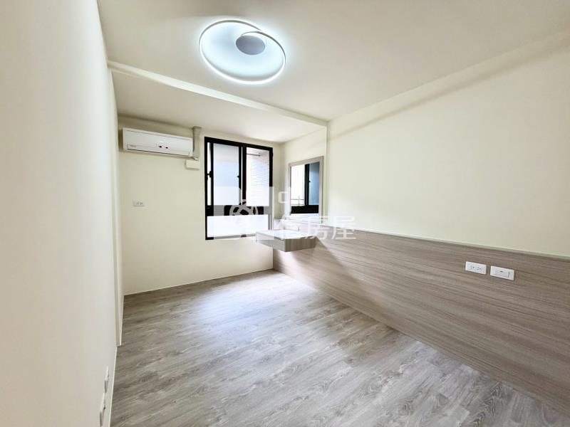 獨家!小春日和2房1衛+機上車位房屋室內格局與周邊環境