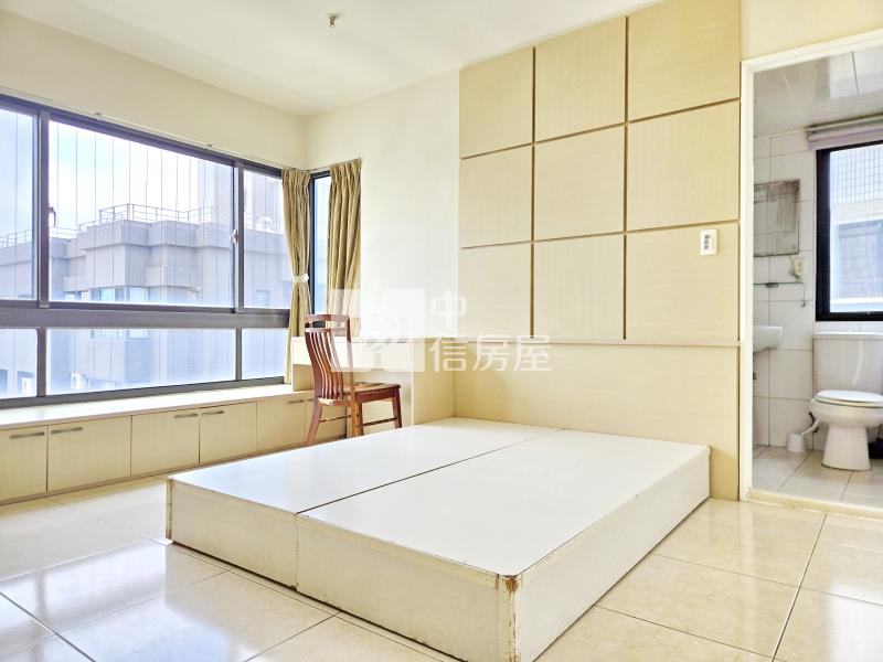 未來之翼頂樓三房車位(專任)房屋室內格局與周邊環境