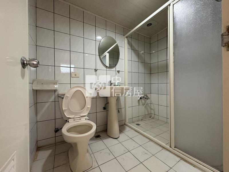 平鎮水岸景觀透天房屋室內格局與周邊環境