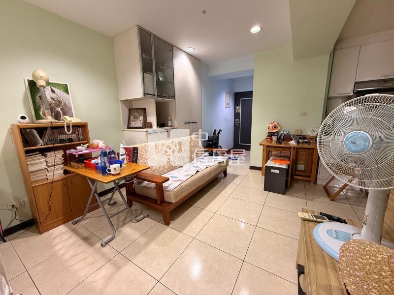 震後中山醫13期視野三房美屋房屋室內格局與周邊環境