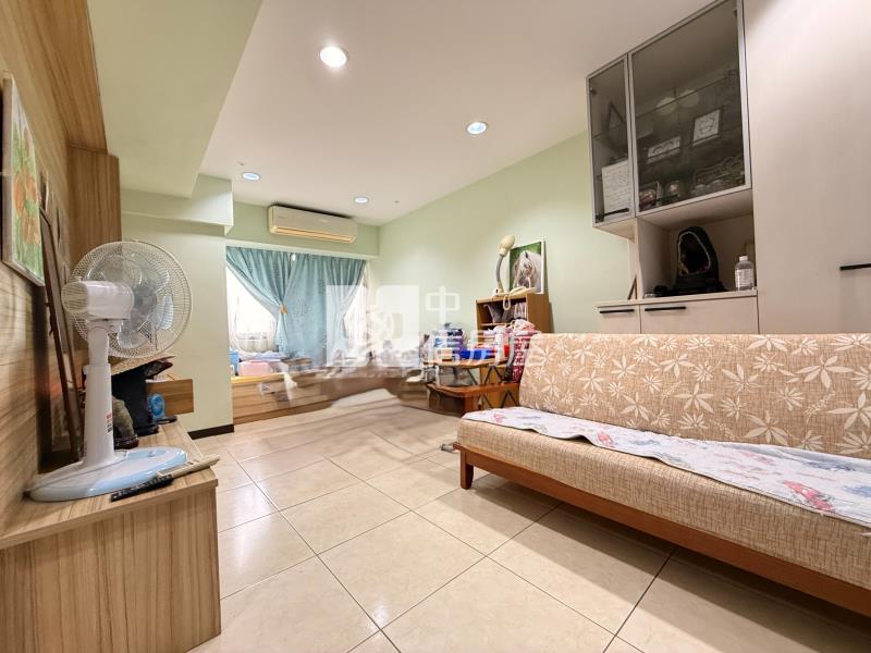 震後中山醫13期視野三房美屋房屋室內格局與周邊環境