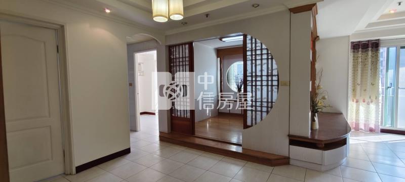 大世紀邊間三房平車寓房屋室內格局與周邊環境