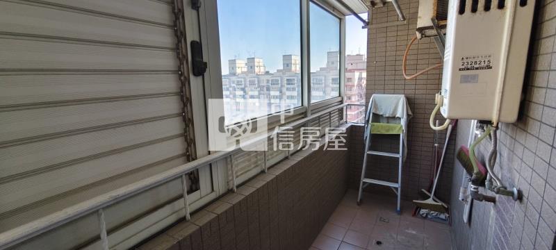 大世紀邊間三房平車寓房屋室內格局與周邊環境