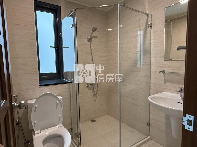 獨家★東山高中|百萬裝潢|電梯別墅房屋室內格局與周邊環境