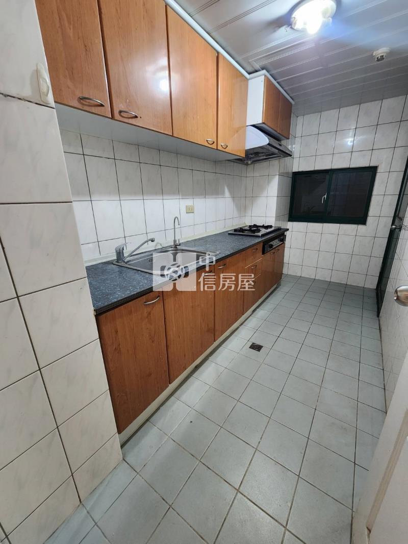 健保局旁兩房車(科學家)房屋室內格局與周邊環境