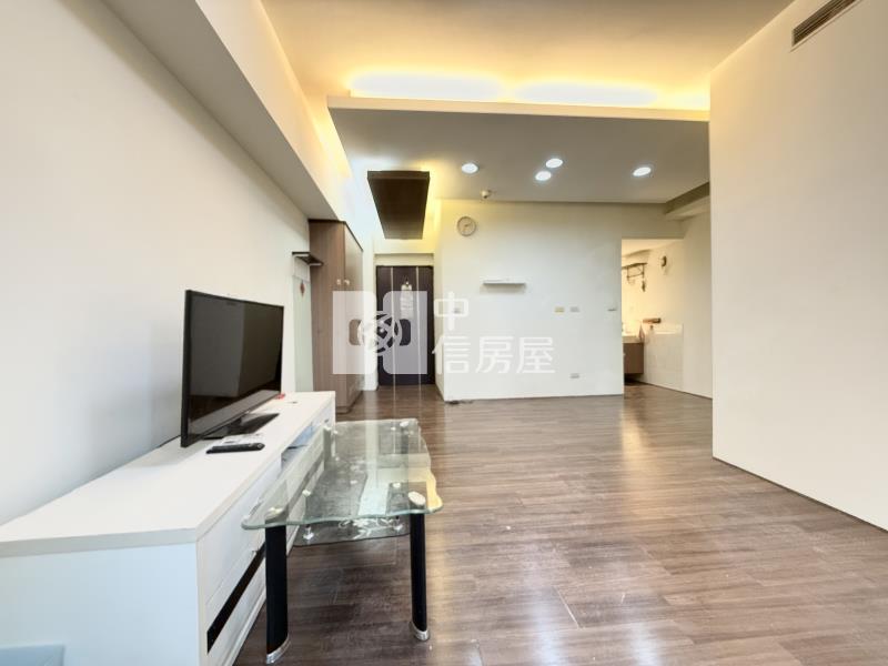 東山高中日紡國寶大二房車位房屋室內格局與周邊環境